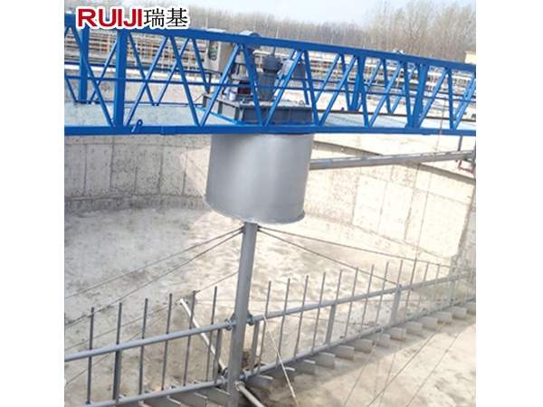 周邊中心、污泥濃縮機(jī)